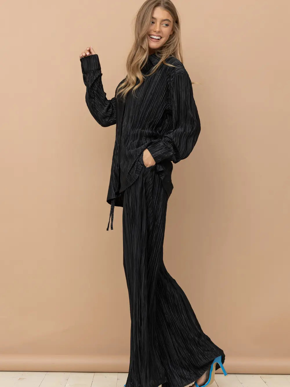Pleated Set | Black